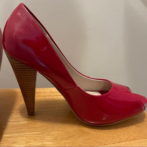 NWOT Y2K Roberto Vianni Red Peep Toe Heels - 5.5 - Picture 4 of 8